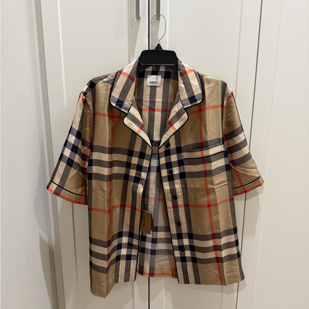 NWT Burberry Women's Beige and Red Plaid Pajama Style Shirt size 8